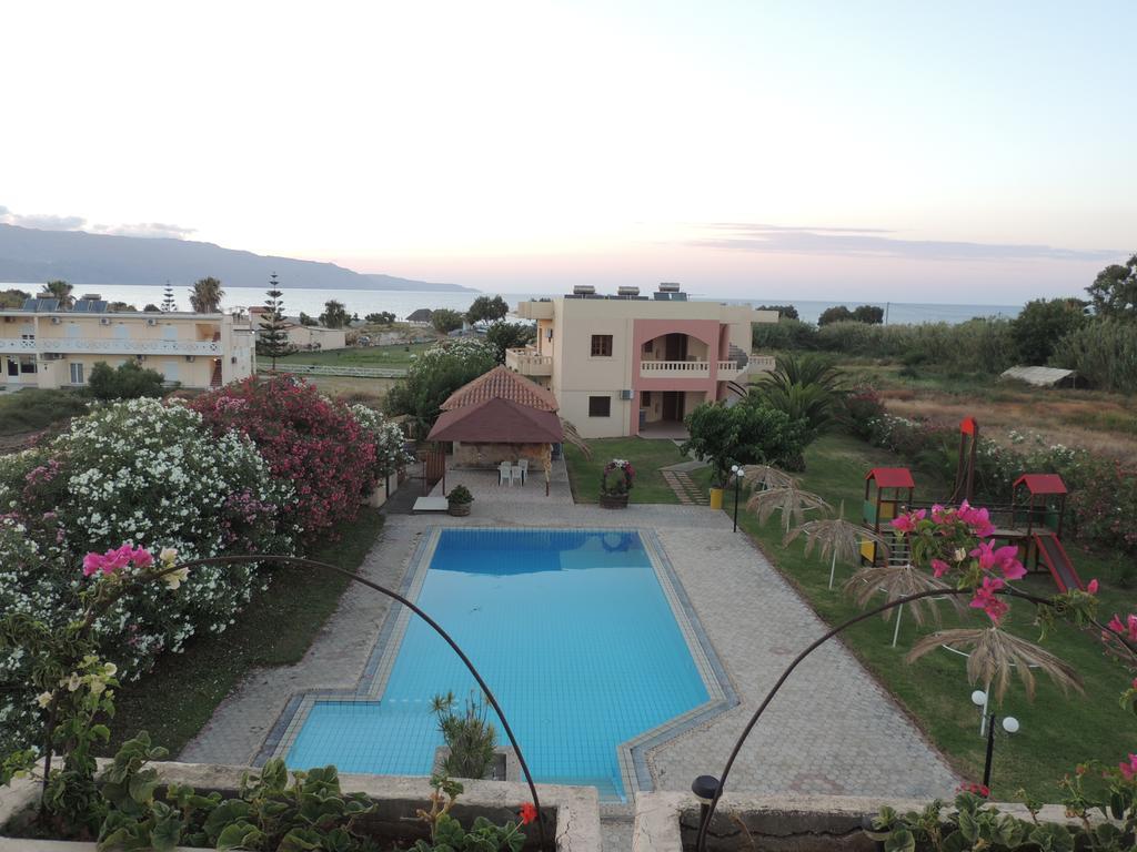 Villa Rita Apartments A Tavronitis Exteriör bild