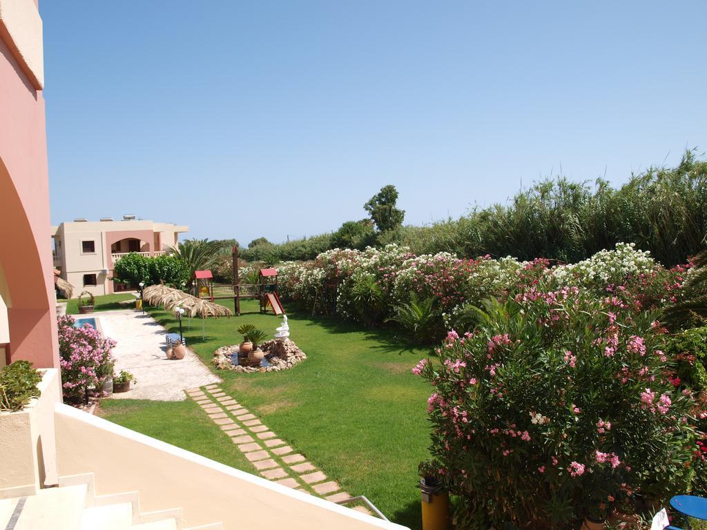 Villa Rita Apartments A Tavronitis Exteriör bild